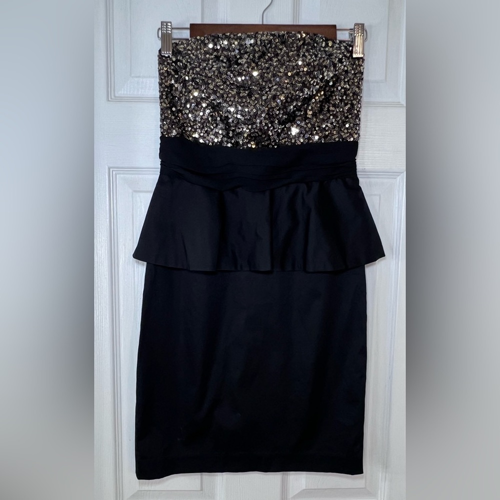 Alice + Olivia Black Peplum Skirt with Sequin Waist Size XS